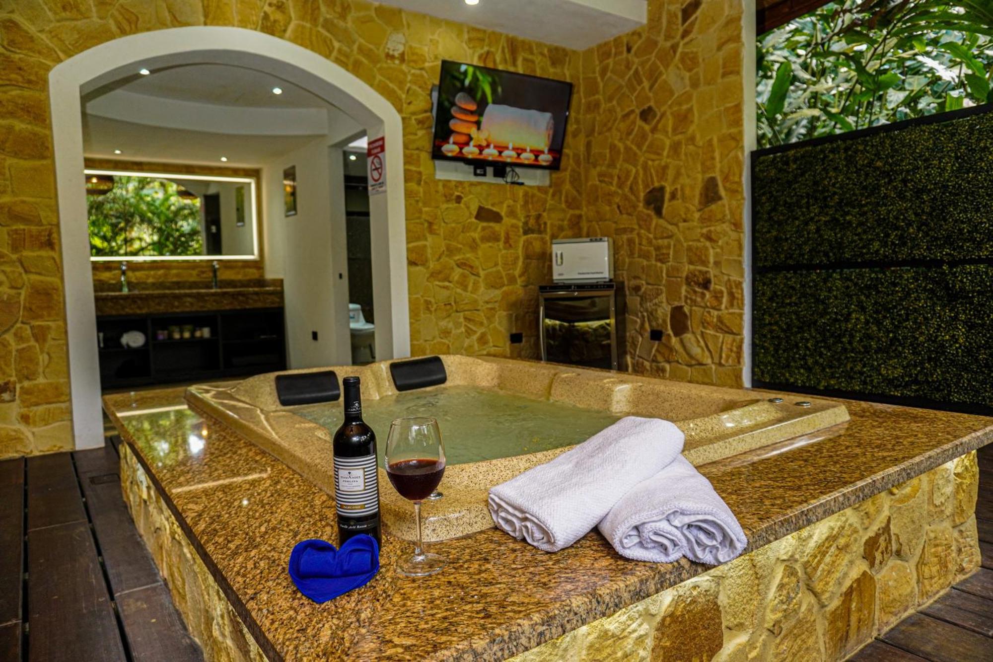 Palo Alto Glamping Hotel Quesada  Ngoại thất bức ảnh